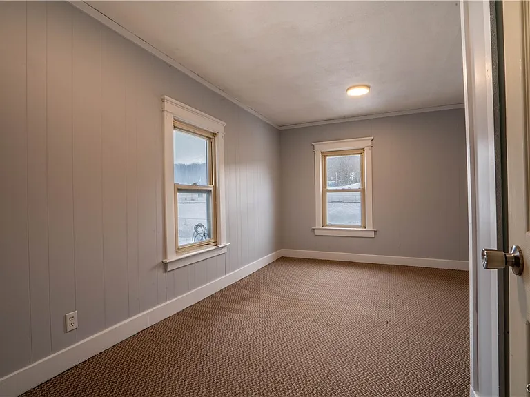 208 E Clark St #1 — Photo 5