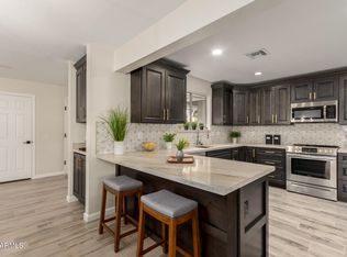 26201 S Sherbrook Dr, Sun Lakes, AZ 85248