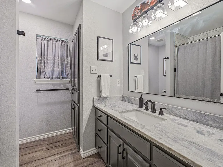 1703 Sully Ct — Photo 15