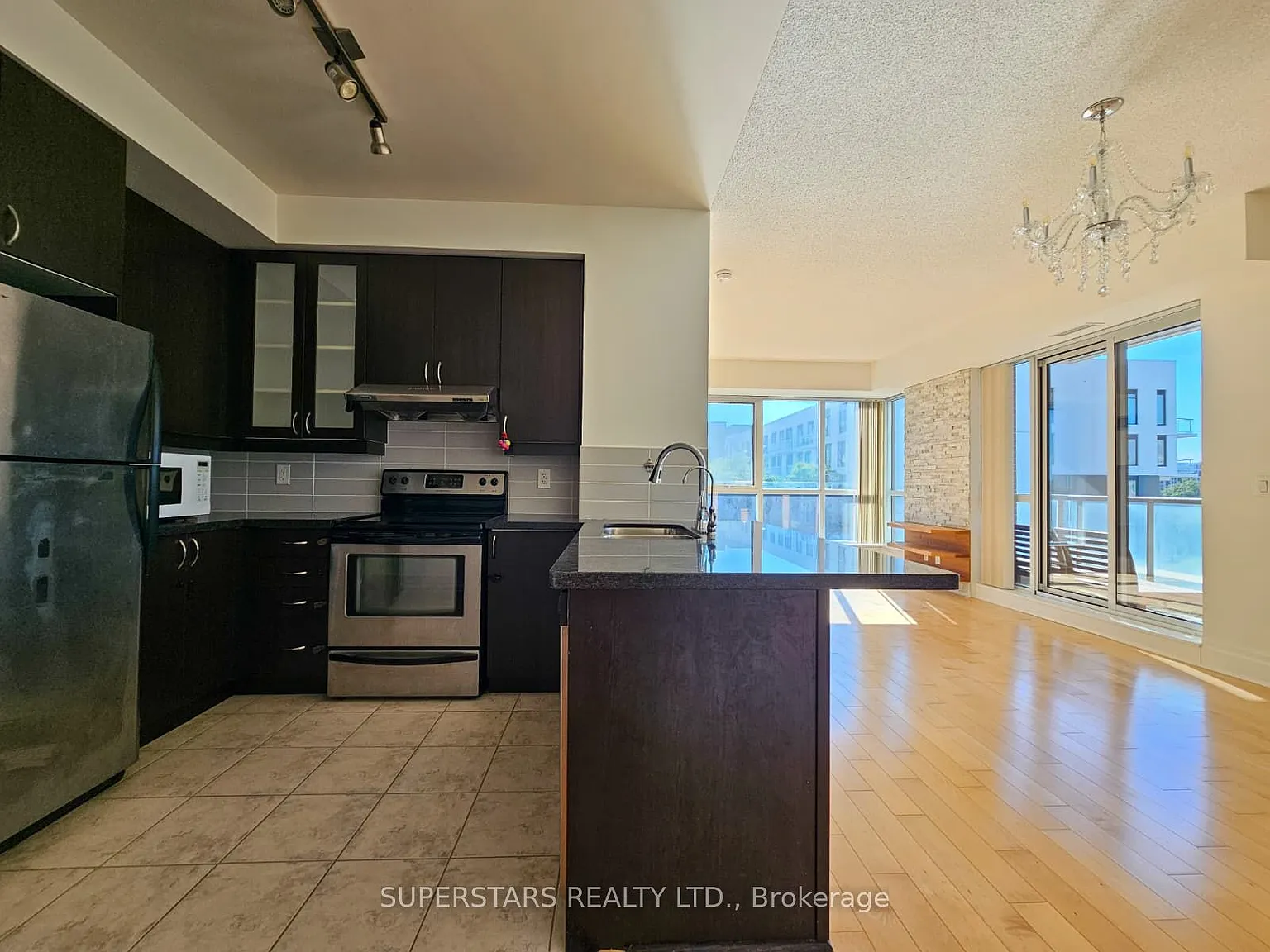 3 bed, $3,200 — Photo 3