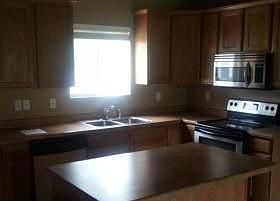 3rd image of 7862 Cool Creek Way