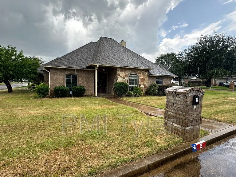 2 Baylee Dr — Photo 3