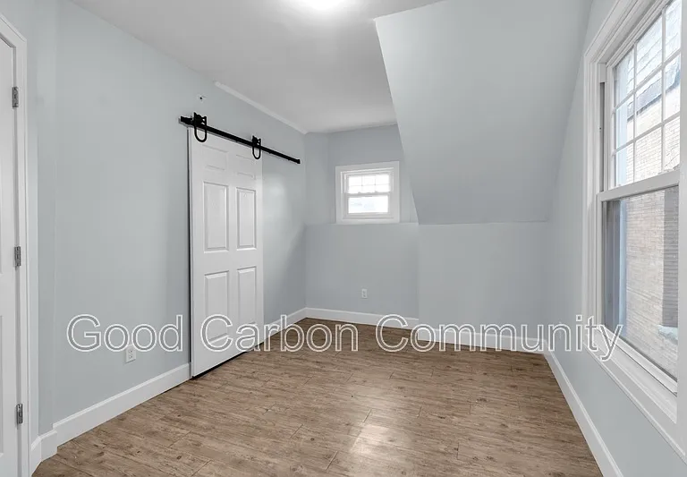 419 Porter Ave #5 — Photo 1