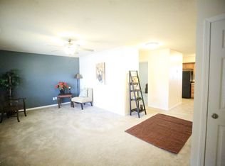 1127 Bollman St APT 3, Decatur, IN 46733
