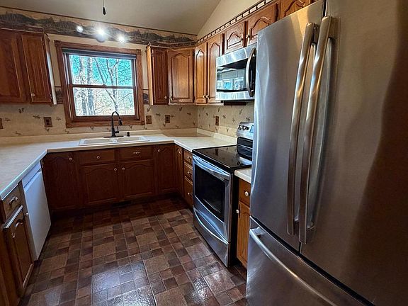 3rd image of 24779 Larrabee Subdivision Rd