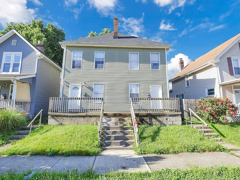347-349 1/2 E Welch Ave — Photo 3