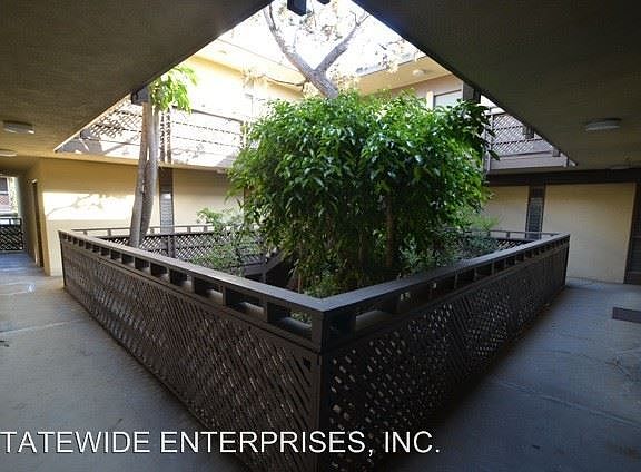 3rd image of 861 Bringham Ave APT 30