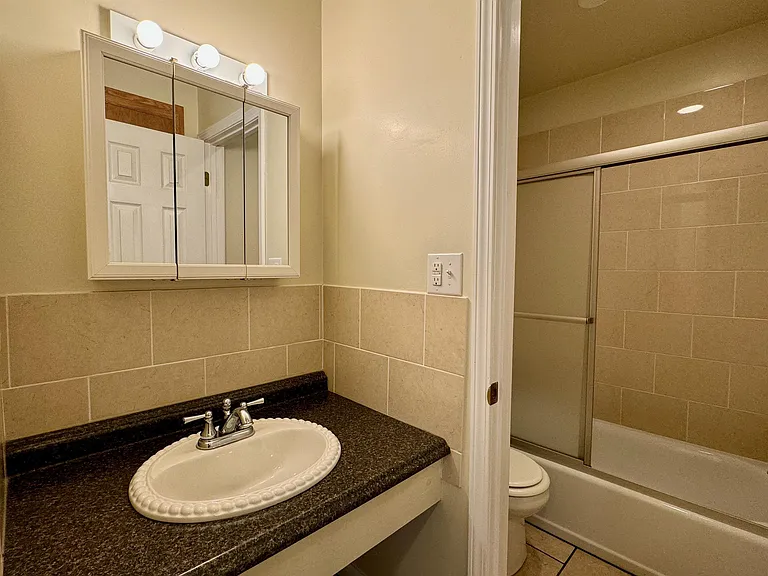 512 S Hays Ave — Photo 7