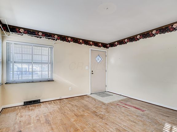 5th image of 798 S Hague Ave
