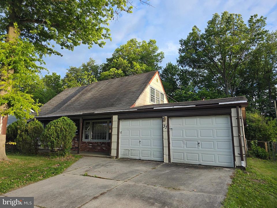 1st image of 33 Evergreen Dr