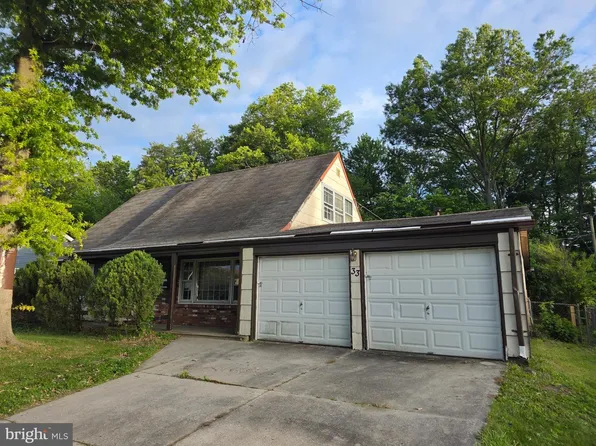 33 Evergreen Dr, Willingboro, NJ 08046