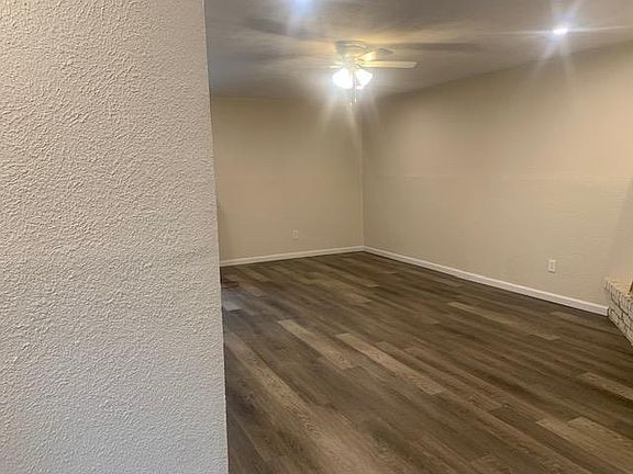 3rd image of 6311 Hollow Pines Dr