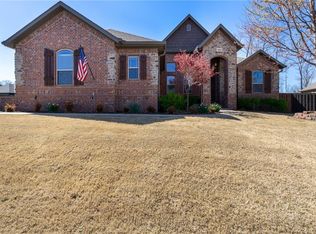 1901 NE Frost Dr, Bentonville, AR 72712