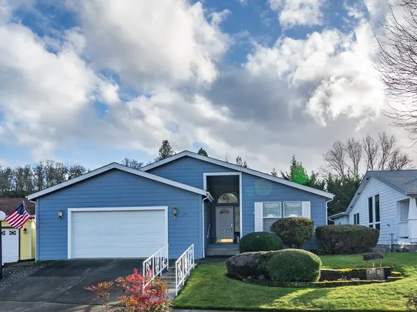 135 Littlebrook Ln, Roseburg, OR 97471