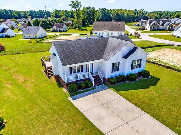 5th image of 109 Castlebury Ct