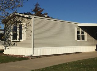 842 Springdale Ln, Dekalb, IL 60115