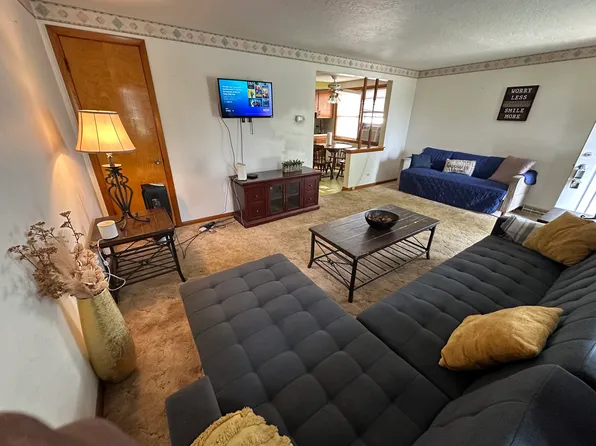 2907 Edison Ave, Blue Island, IL 60406