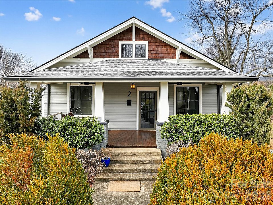 1st image of 2 Hunt Hill Pl