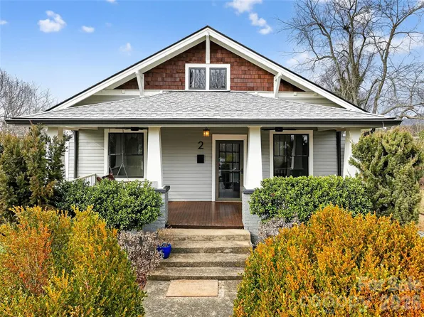 2 Hunt Hill Pl, Asheville, NC 28801