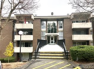 2403 Charlemagne Cir, Pittsburgh, PA