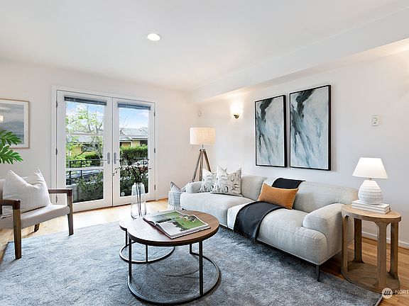 3rd image of 300 26th Avenue E #C