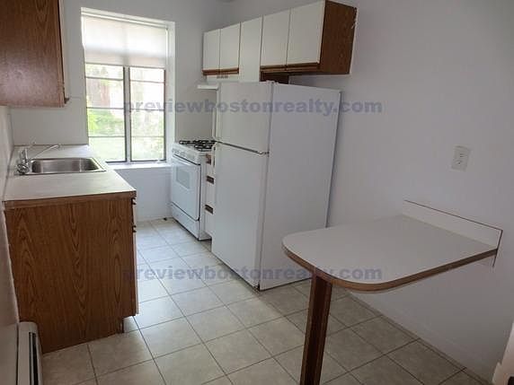4th image of 50 Alton Pl #Adt1