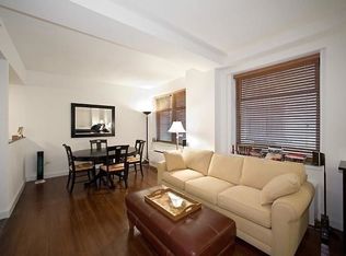 100 W 58th St APT 3A, New York, NY