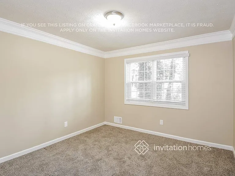 1545 Haynes Ct — Photo 3