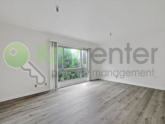 5th image of 2320 P St APT 307