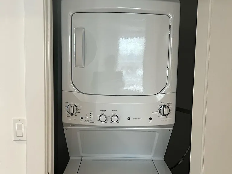 8 Greene Ave #3A — Photo 9
