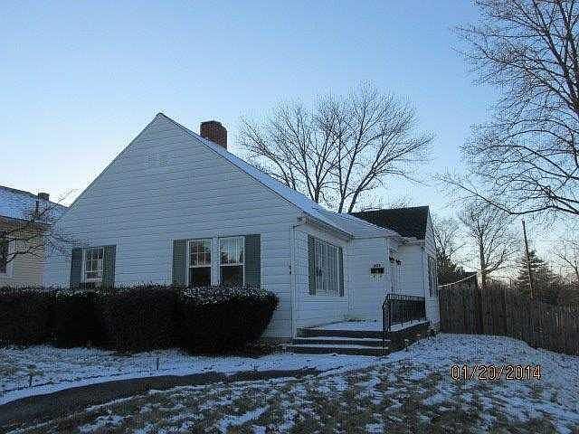 1st image of 2133 Myrtle Ave