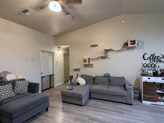 5th image of 3820 S Brianna Dr