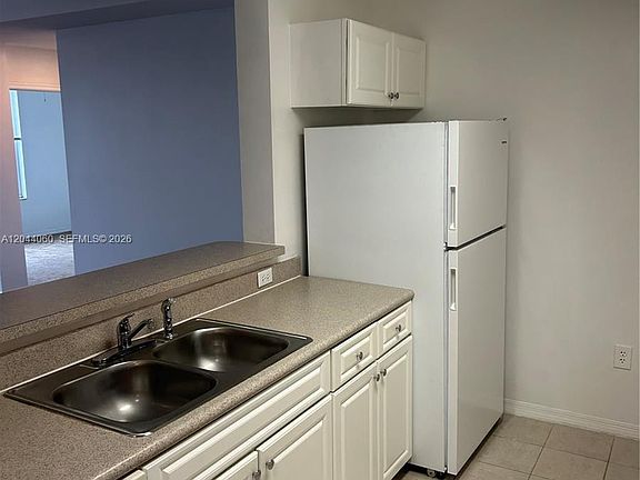 4th image of 1155 Main St APT 301