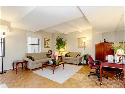 Rented by Douglas Elliman | media 37