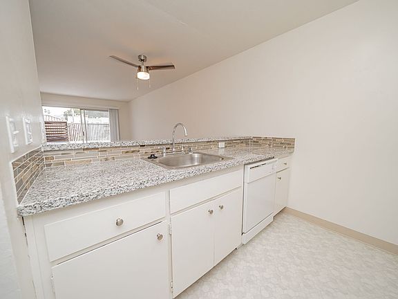 4th image of 330 Adams St #203