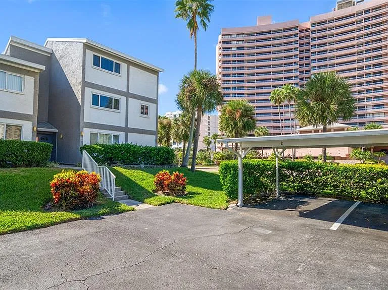 1351 Gulf Blvd #219 — Photo 33