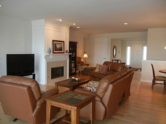 3rd image of 12626 Carmel Ln