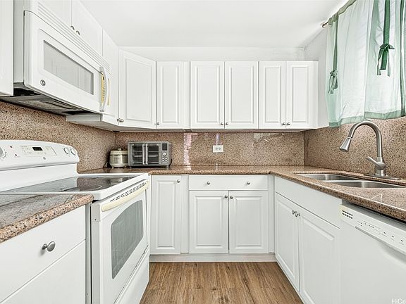 4th image of 469 Ena Rd APT 1512