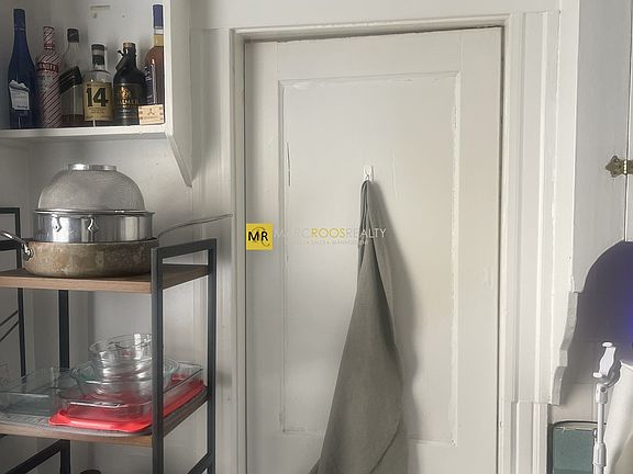 5th image of 11 Melvin Ave