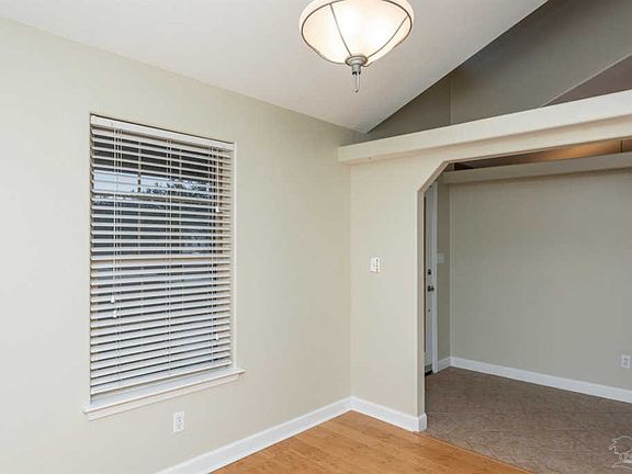 4th image of 12480 Seratine Dr