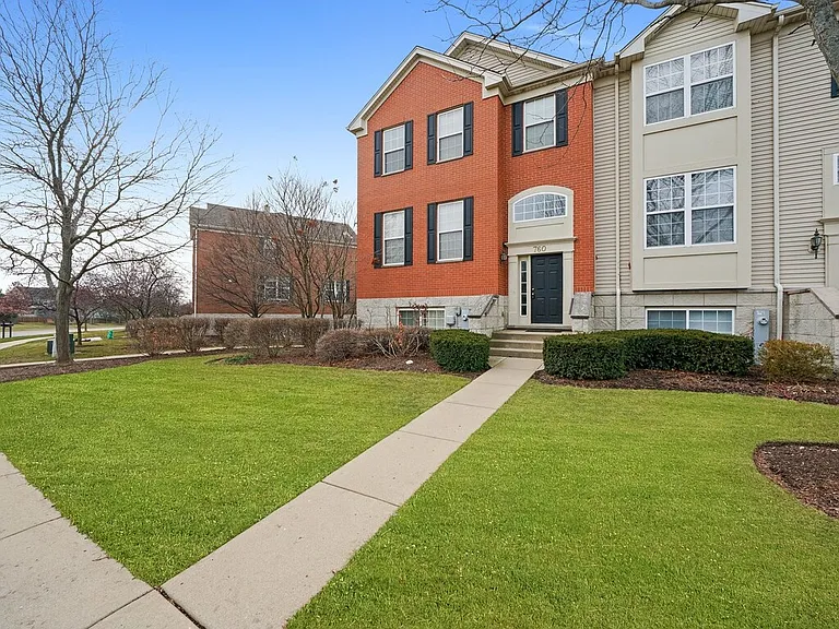 760 Lambert Ln #96-1 — Photo 2