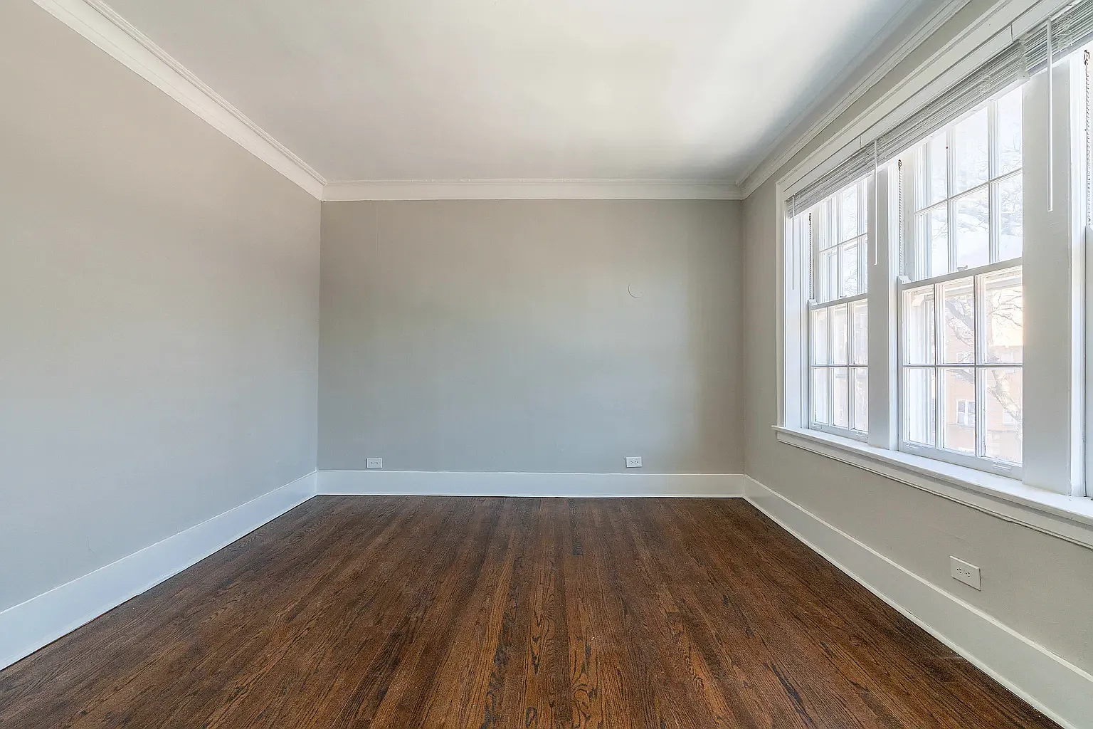 Rogers Park Apartments — Photo 3
