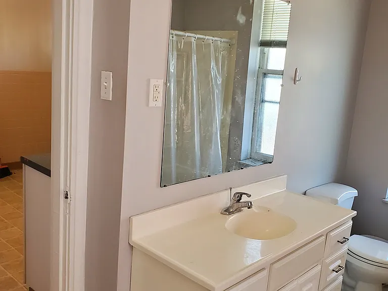 6041 Waterman Blvd — Photo 14