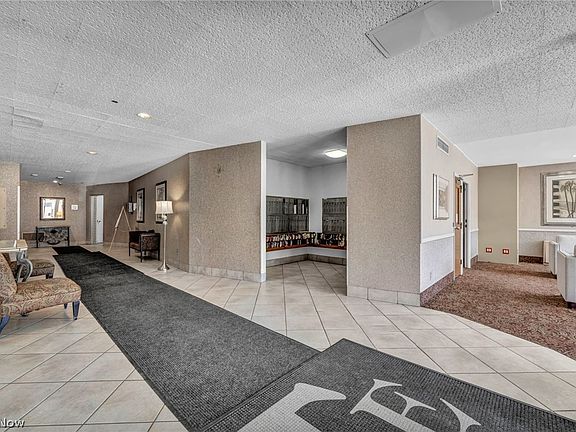 4th image of 12520 Edgewater Dr APT 806