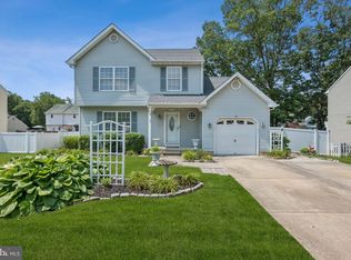 59 Country Club Rd, Pine Hill, NJ 08021