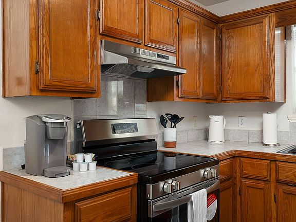 3rd image of 1300 Del Oro Ln APT 2