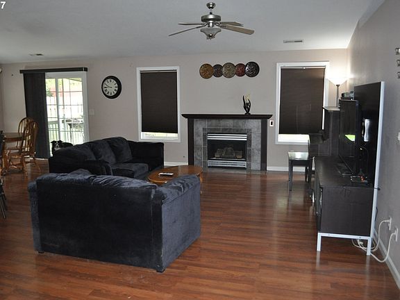 2nd image of 9006 NE 132nd Ave