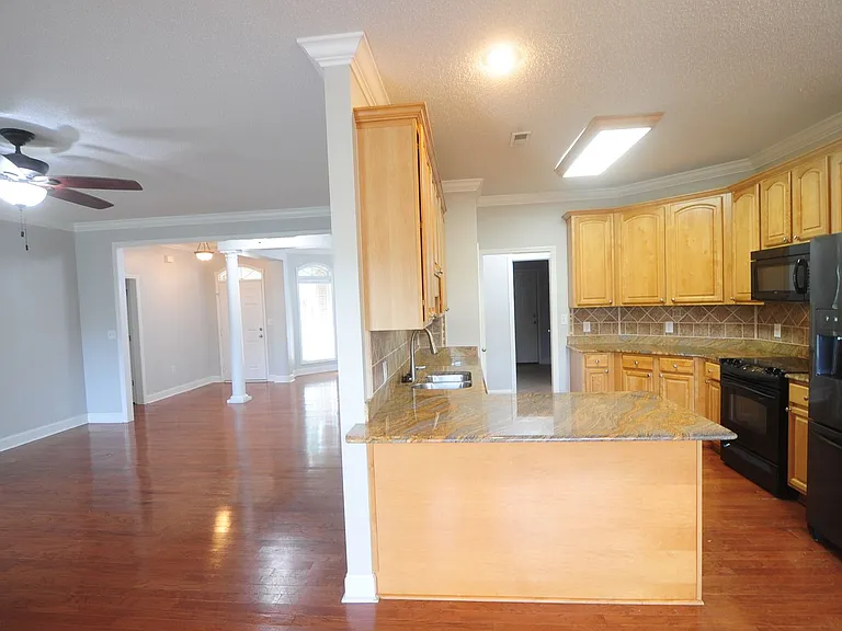 5016 Liberty Park Cir SE — Photo 12