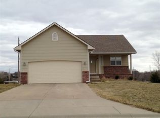420 N Meadowlark Dr, El Dorado, KS 67042