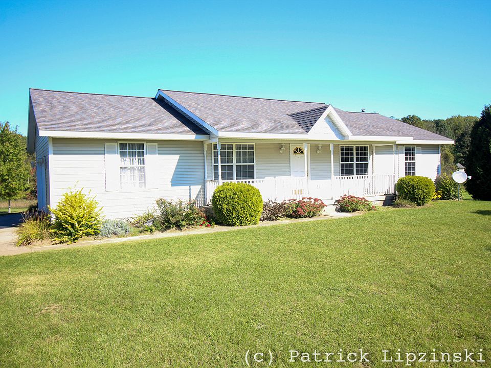1st image of 3355 Bennington Dr NE
